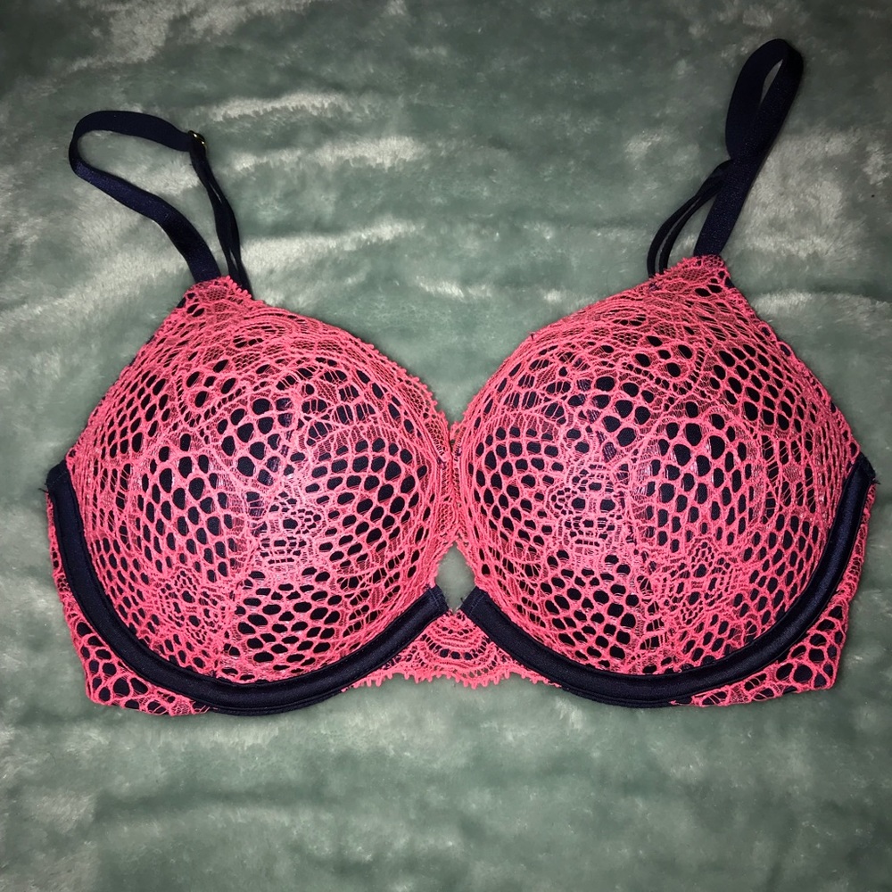 Victoria’s Secret Bombshell Bra